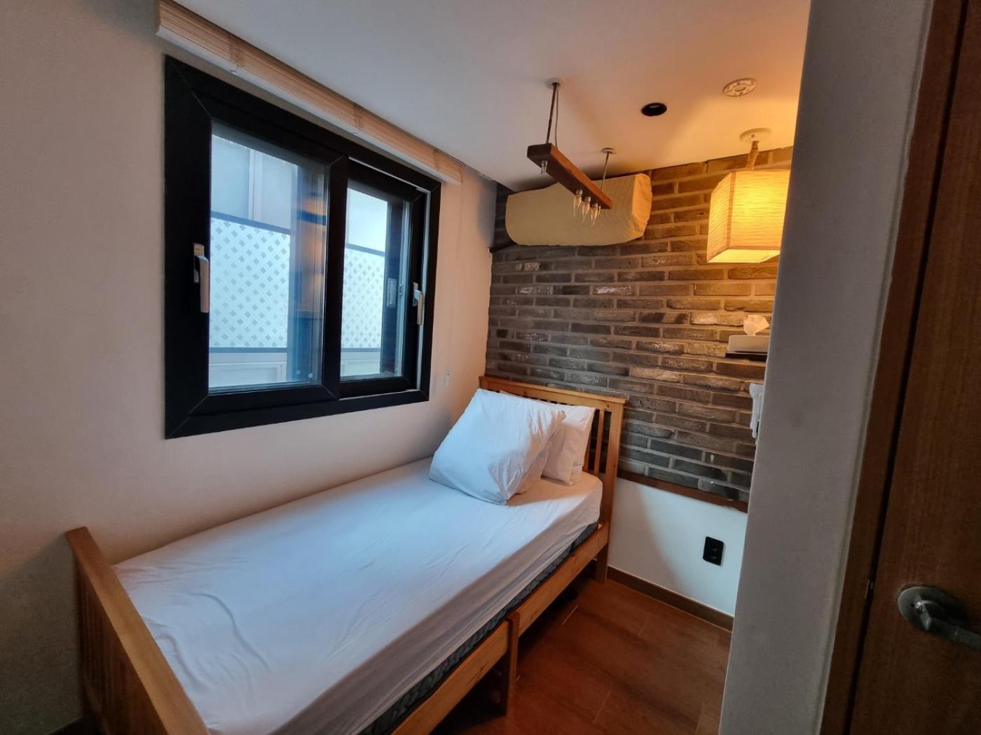 Hwon Guesthouse Seoul Exteriör bild